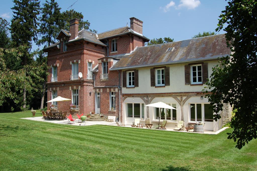 Bed and Breakfast Le Manoir Du Menillet Bornel Exterior foto
