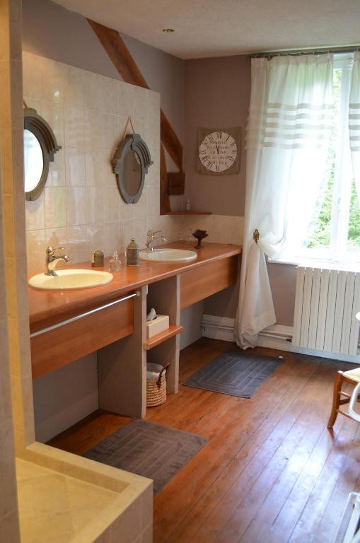 Bed and Breakfast Le Manoir Du Menillet Bornel Zimmer foto